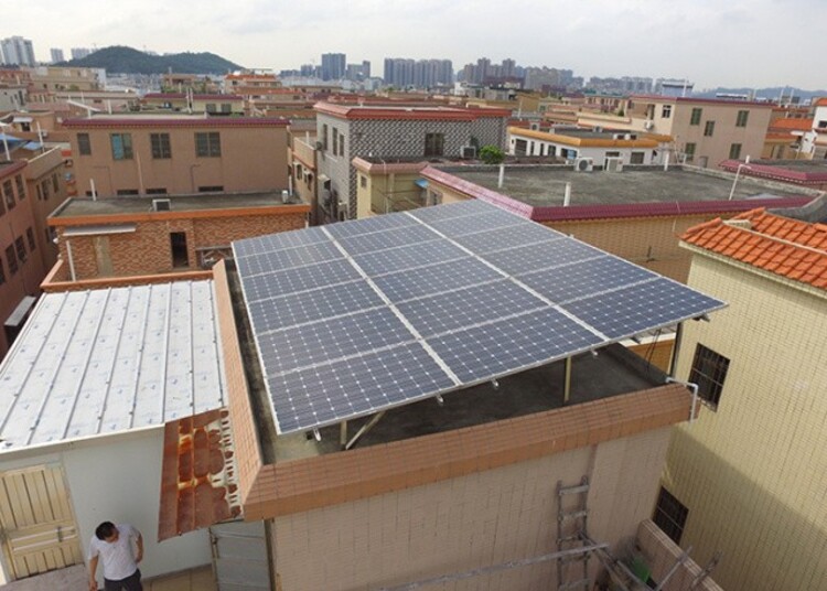 太陽(yáng)能光伏發(fā)電廠家，綠色能源的領(lǐng)跑者