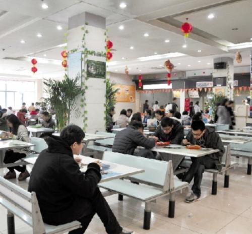 學(xué)校食堂，滋養(yǎng)學(xué)子心靈的餐飲殿堂